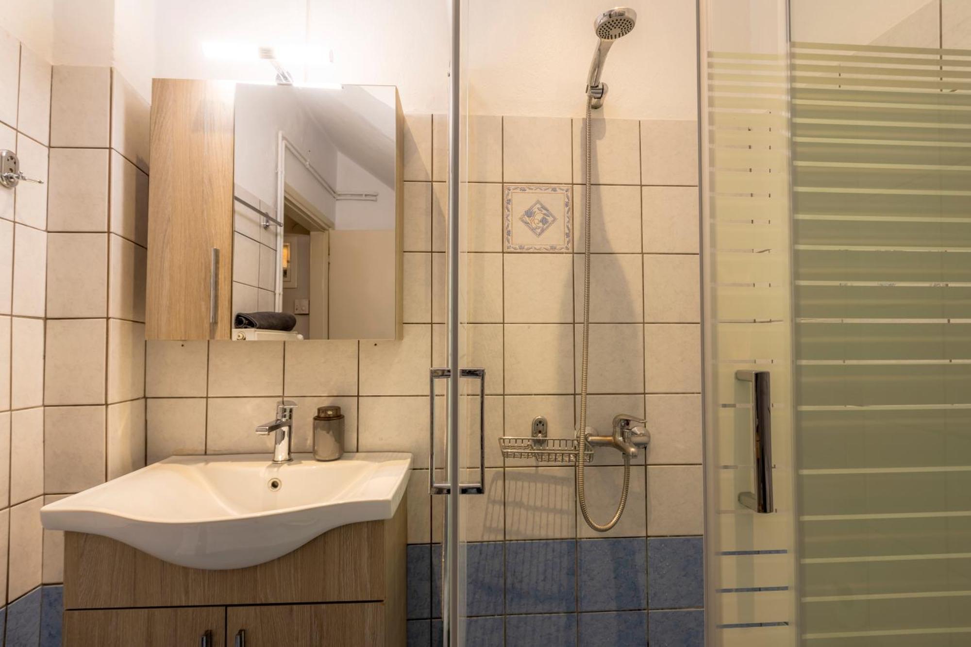 Korte Apartment 1 آرتا المظهر الخارجي الصورة